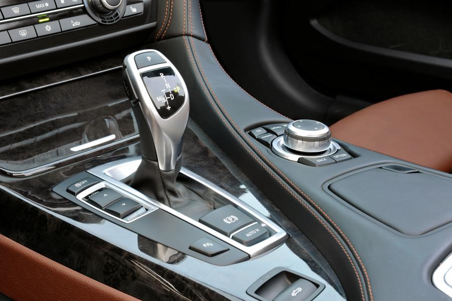  BMW 6-Series Convertible 2011 года  (фото 215 из 320)